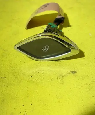 Citroen DS3 Central locking switch button 