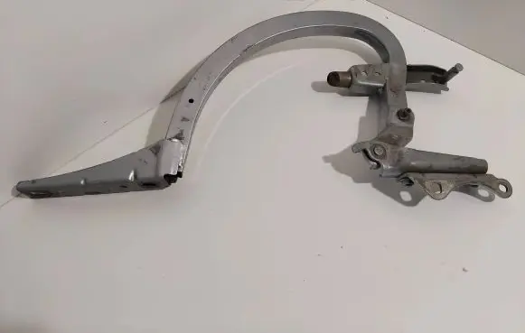 Audi A6 S6 C7 4G Tailgate/trunk/boot hinge 4G5827301B
