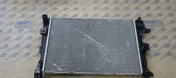 Ford Focus Coolant radiator BV618005BD