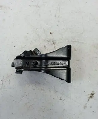 Chrysler Town u0026 Country V Sliding door upper roller guide/hinge 05020899AF