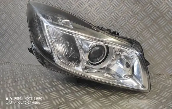 Opel Insignia A Headlight/headlamp 13226793 1ZT00963102 009631020015930