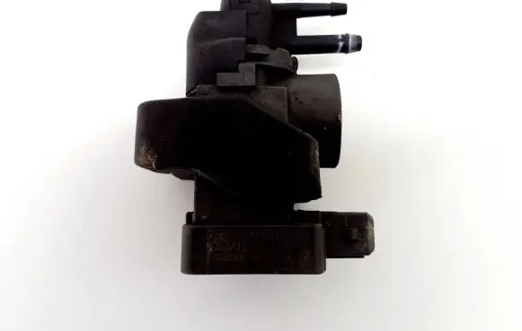 Nissan Juke I F15 Turbo solenoid valve 149566215R