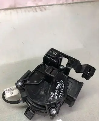 Mercedes-Benz GLA H247 Hybrid/electric vehicle battery fan 16016210b