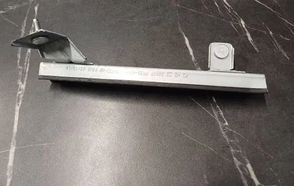 Ford Mustang VI Front door coupe window/glass frame FR3B63214A32