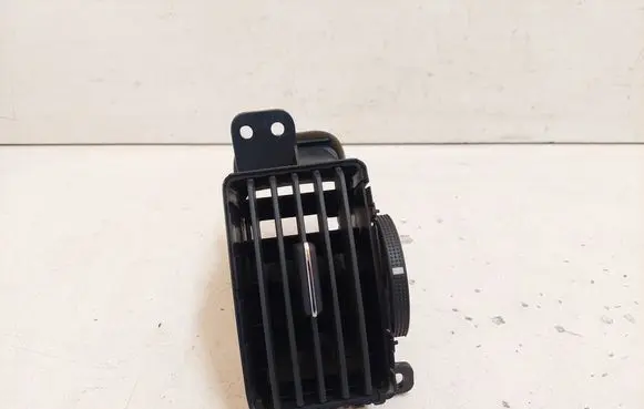 Toyota Corolla Verso E121 Dashboard side air vent grill/cover trim 5566064010 6556424010