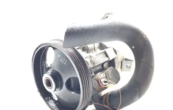 Chevrolet Cruze Power steering pump 