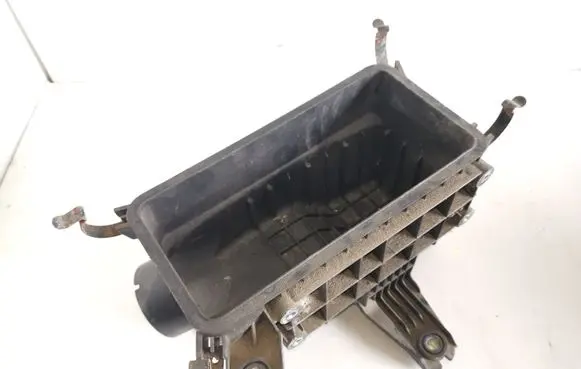 Air filter box