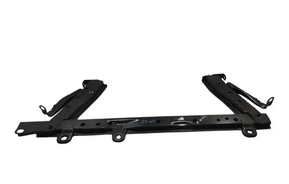 Renault Clio IV Bottom radiator support slam panel 