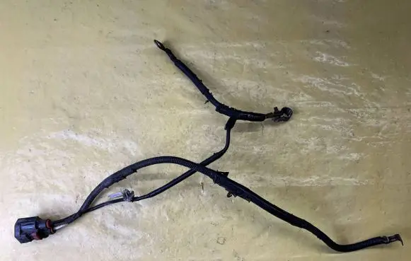 Mazda 6 Positive cable (battery) GDL167070