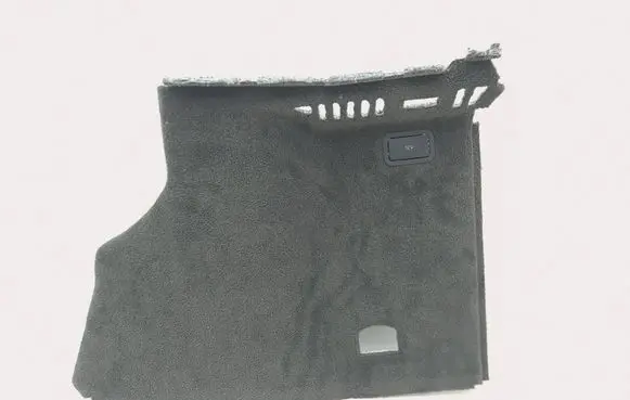 Trunk/boot lower side trim panel