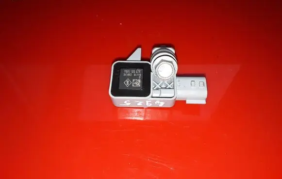 Renault Scenic III - Grand scenic III Airbag deployment crash/impact sensor 988310002R 045802 041110