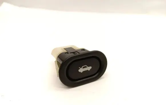 Tailgate opening switch