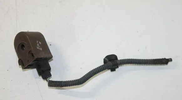 Toyota Urban Cruiser (XP110) Sensor 8974752010