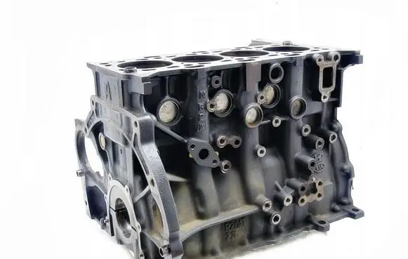 Hyundai Santa Fe Engine block D4HB