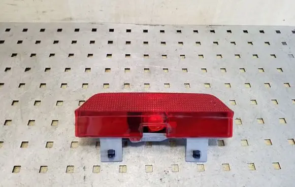 Toyota RAV 4 (XA20) Third/center stoplight