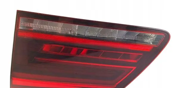 Volkswagen Golf Sportsvan Tailgate rear/tail lights 510945094N