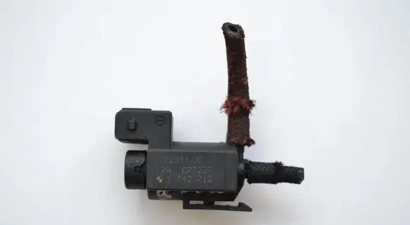 Toyota Avensis T250 Turbo solenoid valve 72234100 1742712