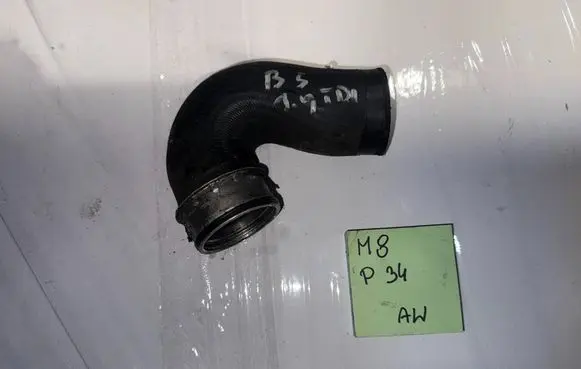 Volkswagen PASSAT B5 Intercooler hose/pipe 