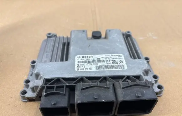 Peugeot 308 Engine control unit/module 9664834180 9666325680 0261S05191