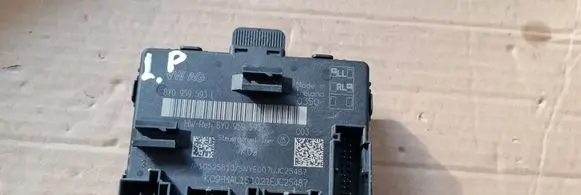 Audi Q3 F3 Door control unit/module 8Y0959593L 8Y0959593