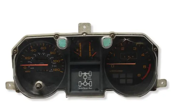 Mitsubishi Pajero Speedometer (instrument cluster) MB832126 769903853 176700