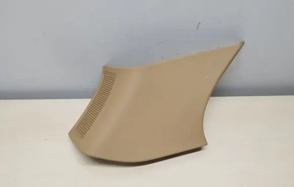 (D)pillar trim (top)