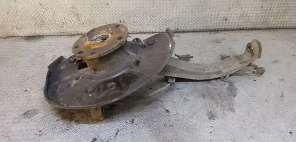 Audi Q7 4L Front wheel hub spindle knuckle
