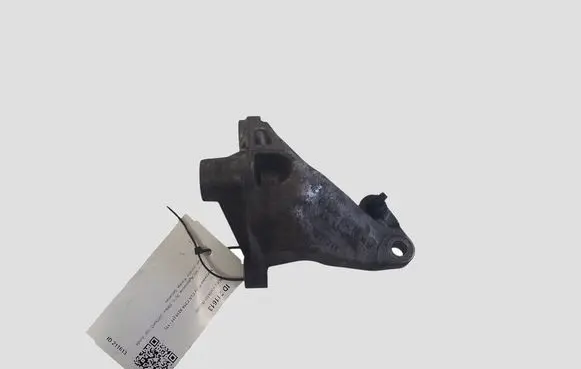Mercedes-Benz CLS C218 X218 other engine part A6422340539