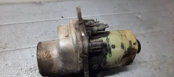 Ford Focus C-MAX Power steering pump