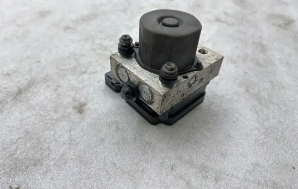 Tesla Model S ABS Pump 600636300D 085091411901975