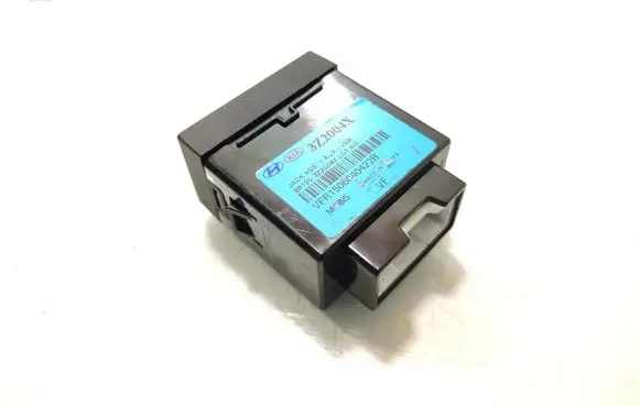 Hyundai i40 AUX in-socket connector 3Z2004X 961203Z2004