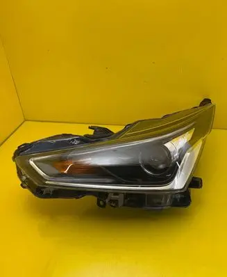 Toyota Aygo AB40 Headlight/headlamp 0H-21