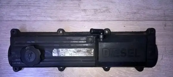 Mazda 323 Rocker cam cover rf7110221