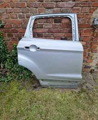 Ford Kuga II Rear door