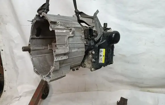 Volkswagen Jetta VI Automatic gearbox PLC 0CG300045DX FD7AM006