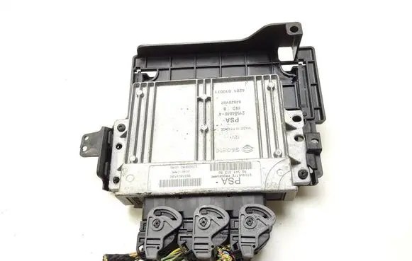 Peugeot 407 Engine control unit/module ECU 9654131380