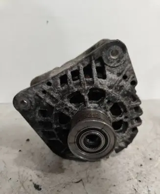 Opel Vivaro Generator/alternator