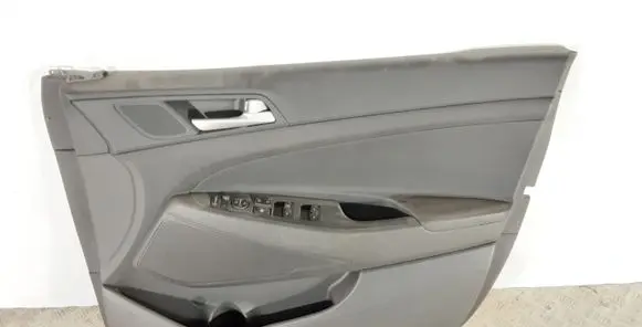 Hyundai Tucson LM Front door card panel trim