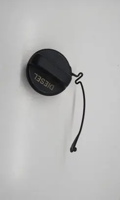 Toyota RAV 4 (XA40) Fuel tank filler cap 
