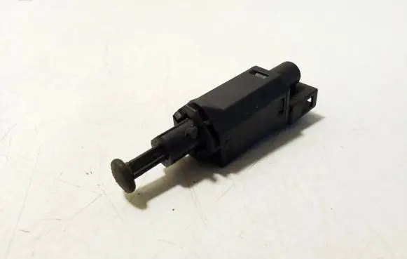 Volkswagen PASSAT B4 Brake pedal sensor switch 1H0927189A