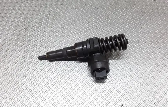 Ford Galaxy Fuel injector 038130073AC