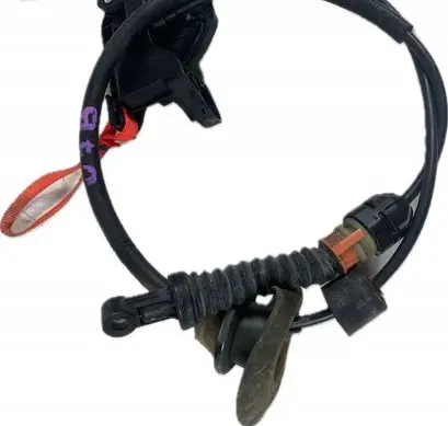 Chrysler Pacifica Gear shift cable linkage 68252729AJ