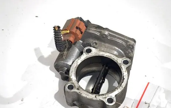 Opel Astra J Engine shut-off valve 55567728