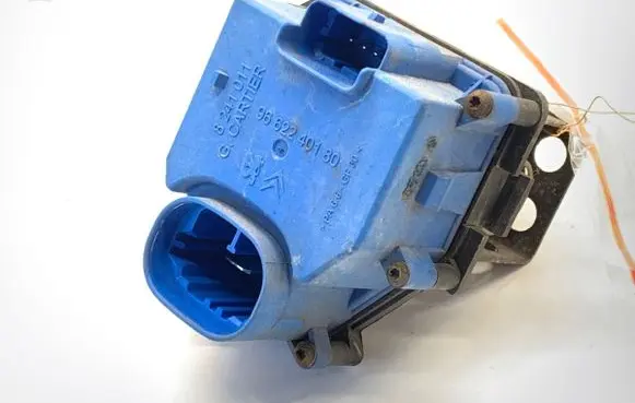 Peugeot 308 SW Fan control module 9662240180