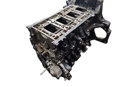 Peugeot 5008 Engine block 