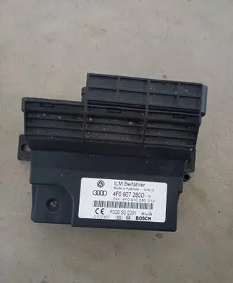 Audi Q7 4L Power management control unit 4F0907280D F005S00291 4F0910280