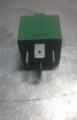 Opel Signum Other relay 13136665 12W40A