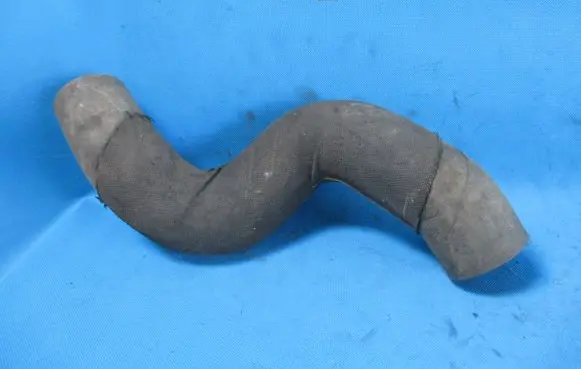Audi Q5 SQ5 Intercooler hose/pipe 8R01454993A 8R0145993A