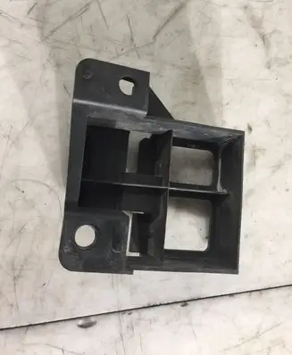 Mercedes-Benz Sprinter W906 Front bumper mounting bracket A9068850163