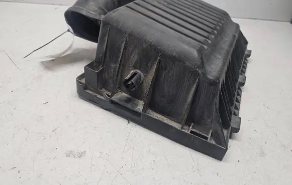 Seat Alhambra (Mk1) Air filter box